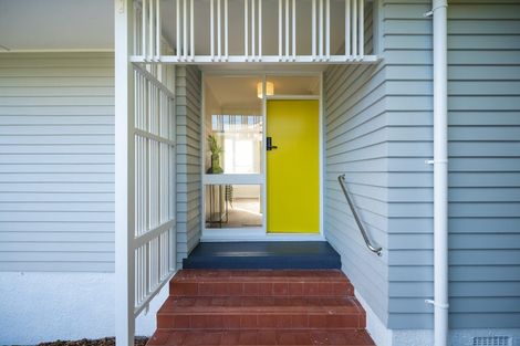 Photo of property in 4 Mayfair Place, Tawa, Wellington, 5028