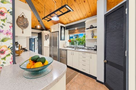 Photo of property in 527 Achilles Avenue, Whangamata, 3620