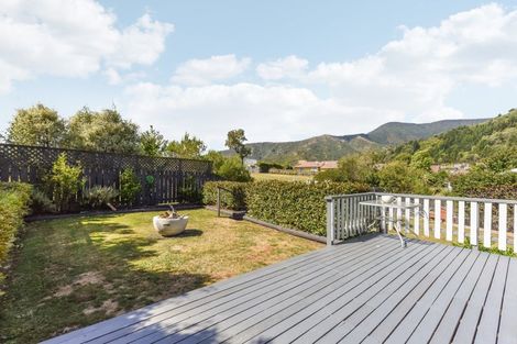 Photo of property in 8 Victoria Close, Picton, 7220