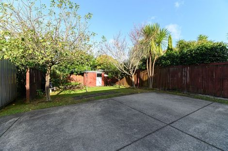 Photo of property in 1/38 Holland Road, Hillcrest, Auckland, 0627