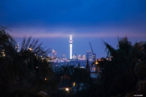 Photo of property in 62b Hogarth Rise, West Harbour, Auckland, 0618