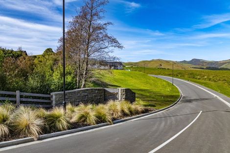 Photo of property in 2 Kahiwi Place, Kennedys Bush, Christchurch, 8025