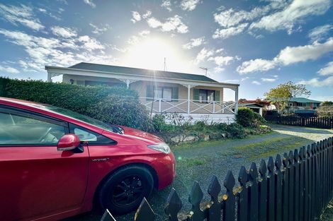 Photo of property in 22 Mcneil Street, Balclutha, 9230