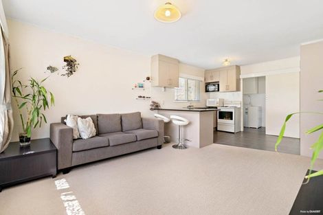 Photo of property in 4/26 Rogan Street, Mount Roskill, Auckland, 1041