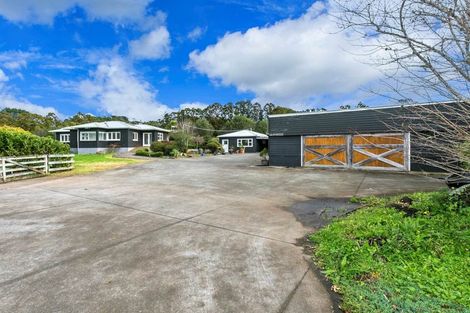 Photo of property in 76 Awa Road, Kumeu, 0891