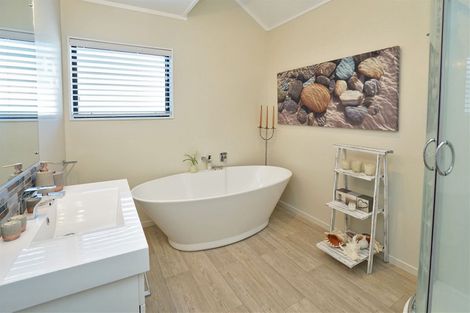 Photo of property in 32b Ashley Street, St Andrews, Hamilton, 3200