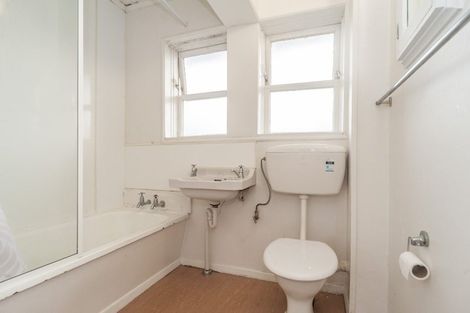 Photo of property in Wellway Flats, 45 Mcparland Street, Ebdentown, Upper Hutt, 5018