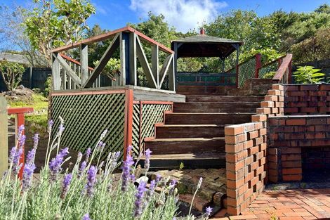 Photo of property in 3 Murano Place, Chatswood, Auckland, 0626