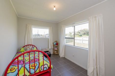 Photo of property in 5 Koromiko Street, Otaki Beach, Otaki, 5512