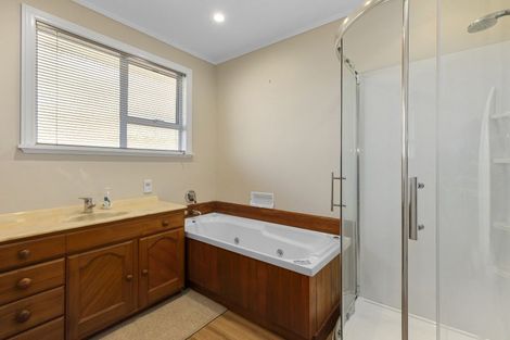 Photo of property in 51 Holdsworth Avenue, Trentham, Upper Hutt, 5018