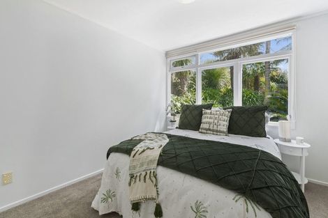 Photo of property in 21 Holland Road, Hillcrest, Auckland, 0627