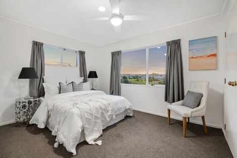 Photo of property in 1 Weka Close, Red Beach, 0932