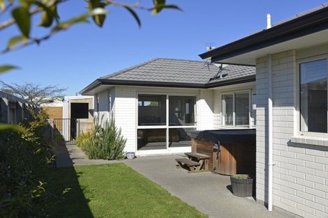 Photo of property in 4 Gertrude Street, Carterton, 5713