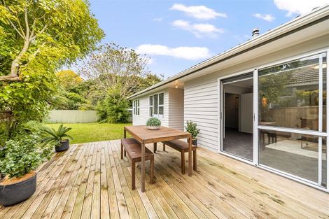 Photo of property in 34 Whirinaki Crescent, Heretaunga, Upper Hutt, 5018