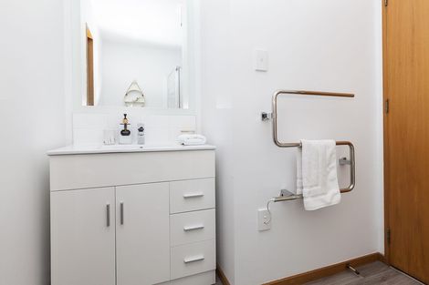 Photo of property in 7/4 Broadbent Street, Riccarton, Christchurch, 8041