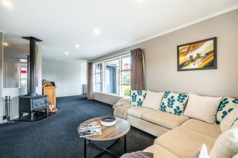 Photo of property in 32 Fairway Avenue, Red Beach, 0932