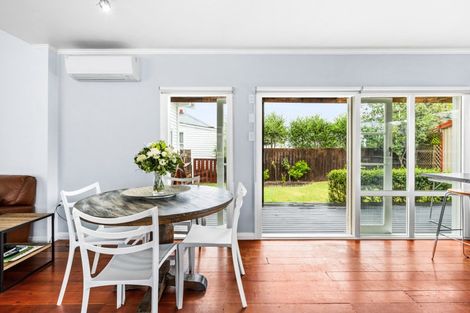 Photo of property in 34 Vigor Brown Street, Napier South, Napier, 4110