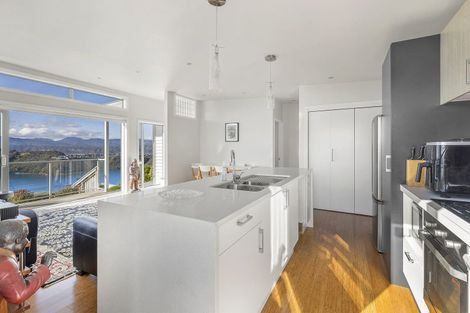 Photo of property in 56a Roseneath Terrace, Roseneath, Wellington, 6011