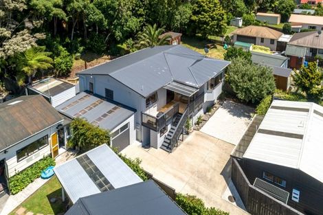 Photo of property in 123 Park Avenue, Whangamata, 3620