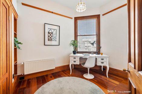 Photo of property in 46 Roxburgh Street, Mount Victoria, Wellington, 6011