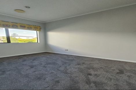 Photo of property in 2/11 Roseneath Place, Birkdale, Auckland, 0626