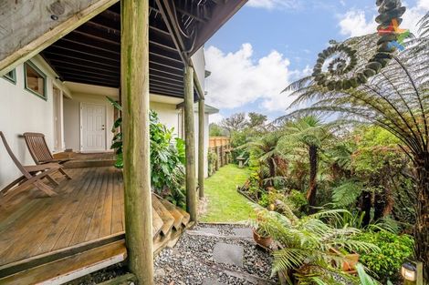 Photo of property in 10 Opurere Grove, Tirohanga, Lower Hutt, 5010