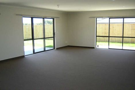 Photo of property in 23 Gandalf Crescent, Paraparaumu, 5032