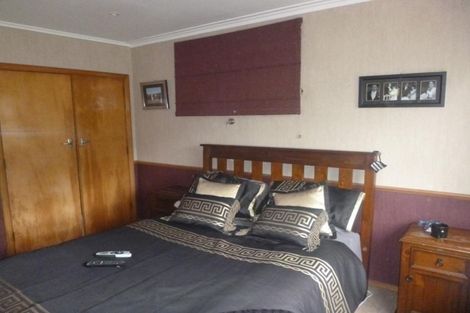 Photo of property in 57 Wyndham Road, Pinehaven, Upper Hutt, 5019