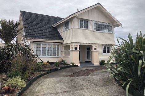 Photo of property in 244 Saint Aubyn Street, New Plymouth, 4310