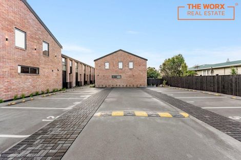 Photo of property in 1/17 Matapouri Road, Mangere Bridge, Auckland, 2022