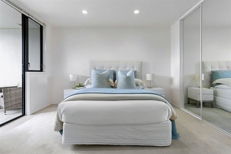 Photo of property in 3c/173 Hurstmere Road, Takapuna, Auckland, 0622