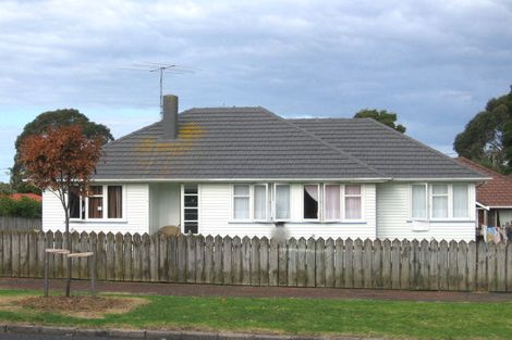Photo of property in 2/18 Holland Avenue, Point England, Auckland, 1072
