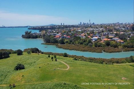 Photo of property in 36 Sunny Brae Crescent, Westmere, Auckland, 1022