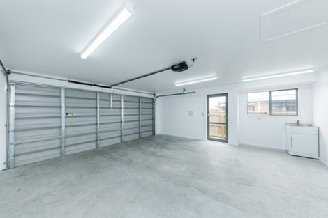 Photo of property in 25 Barry Curtis Place, Levin, 5510