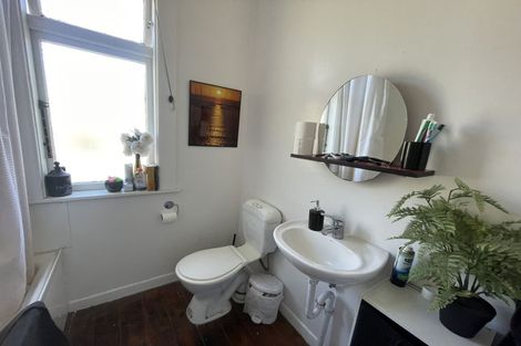 Photo of property in 24 Imperial Terrace, Melrose, Wellington, 6022