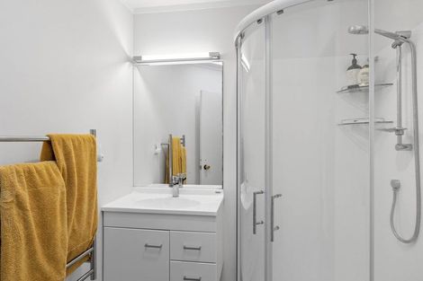 Photo of property in 31 Barrett Street, Westown, New Plymouth, 4310