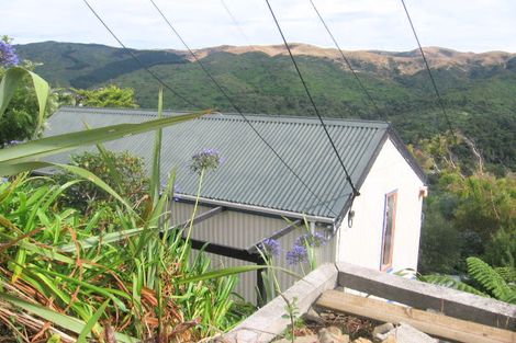 Photo of property in 8 Edgeware Road, Wilton, Wellington, 6012