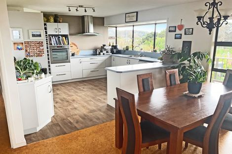 Photo of property in 41 Barrier View Road, Leigh, 0985