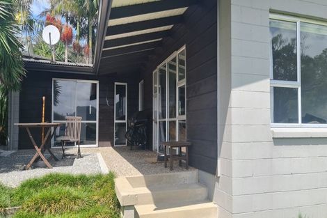 Photo of property in 21 Moana Drive, Tanners Point, Katikati, 3177