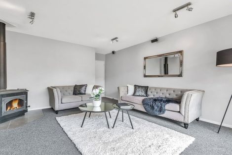 Photo of property in 71 Manse Road, Leeston, 7632