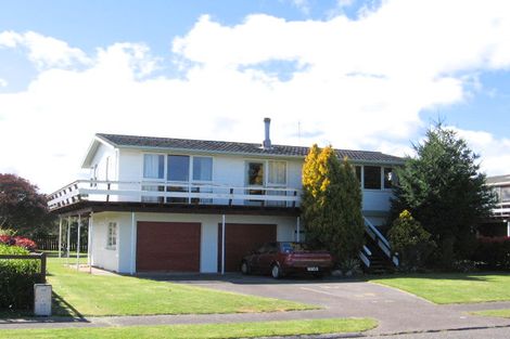 Photo of property in 9 Mahuta Road, Waitahanui, Taupo, 3378