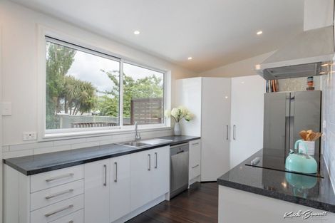 Photo of property in 50 York Street, Moera, Lower Hutt, 5010