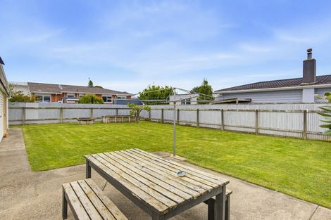 Photo of property in 9 Duke Street, Levin, 5510