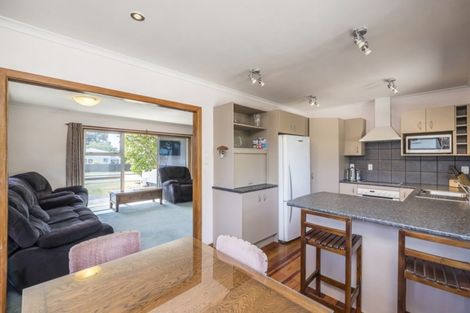 Photo of property in 38 Walton Road, Paraparaumu Beach, Paraparaumu, 5032