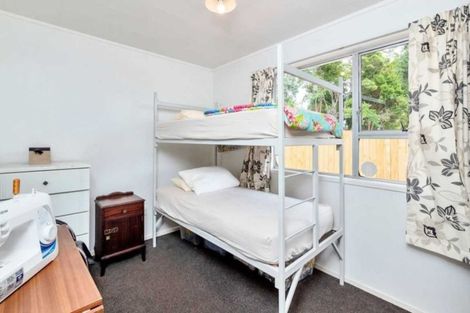 Photo of property in 1/7 Classic Grove, Bayview, Auckland, 0629