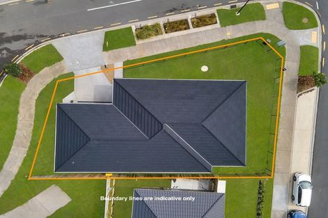 Photo of property in 2 Paapaka Way, Waiuku, 2123