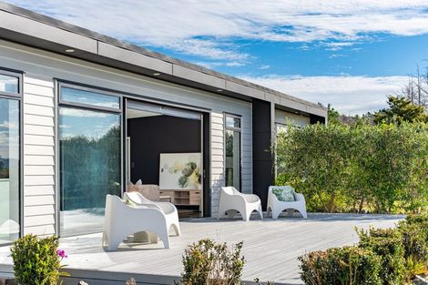 Photo of property in 77 Wairimu Way, Waipu, 0582