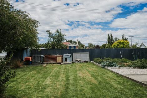 Photo of property in 18 Johnson Street, Milton, 9220