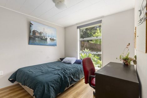 Photo of property in 44 View Road, Titahi Bay, Porirua, 5022