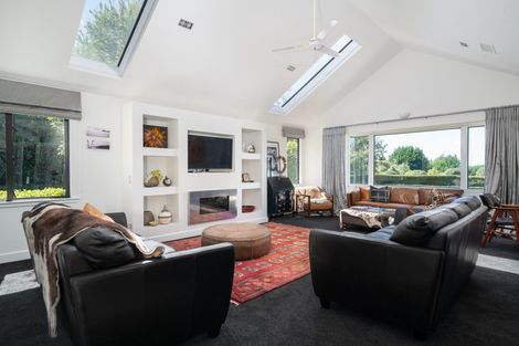 Photo of property in 344 Gillespie Place, Acacia Bay, Taupo, 3385